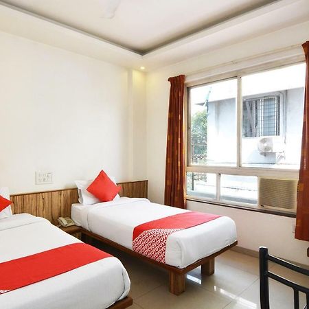 Отель Oyo 24197 Saptaruchi Pimpri-Chinchwad Экстерьер фото