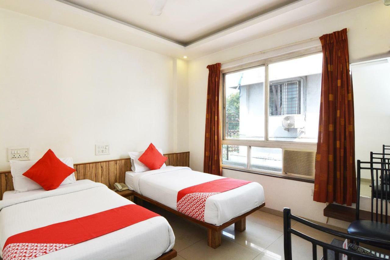 Отель Oyo 24197 Saptaruchi Pimpri-Chinchwad Экстерьер фото
