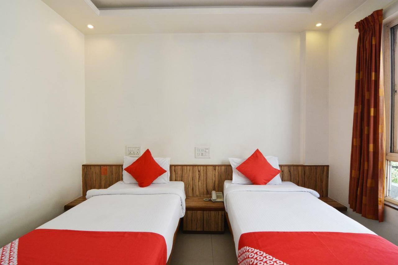 Отель Oyo 24197 Saptaruchi Pimpri-Chinchwad Экстерьер фото