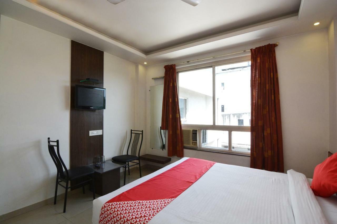 Отель Oyo 24197 Saptaruchi Pimpri-Chinchwad Экстерьер фото